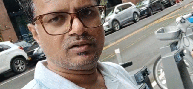 New York City Bicycle Adventure at 5th Avenue